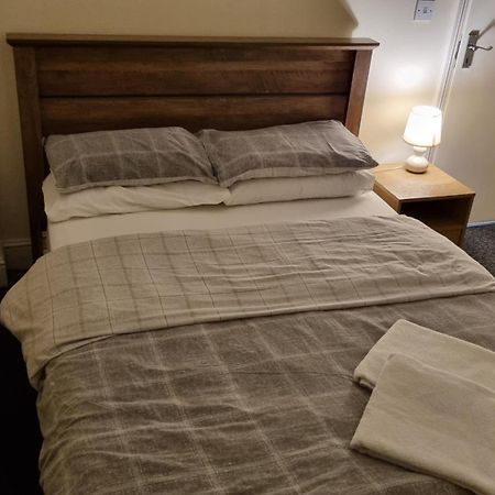 Shamrock Guest House Грейвсенд Экстерьер фото