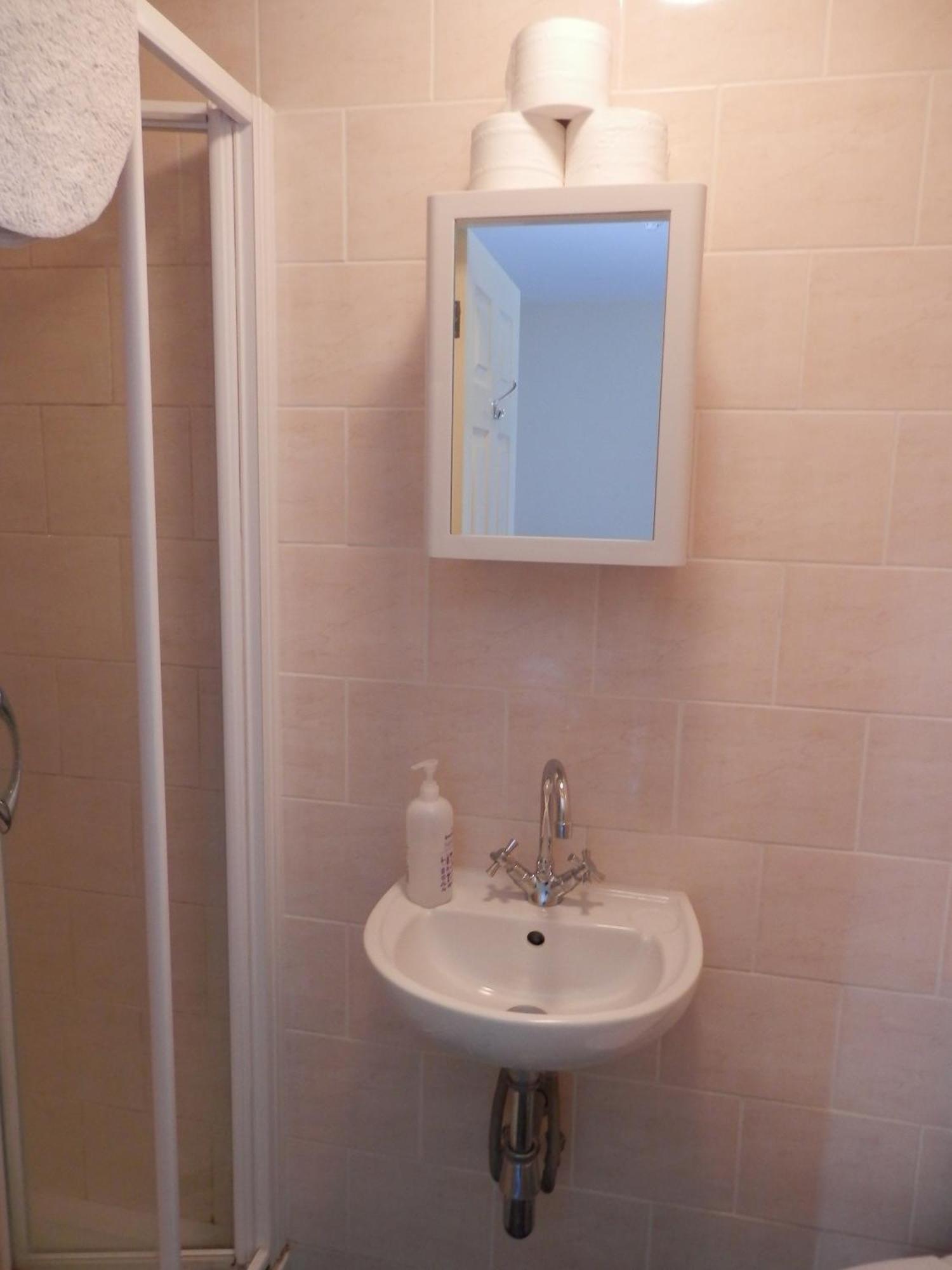 Shamrock Guest House Грейвсенд Номер фото