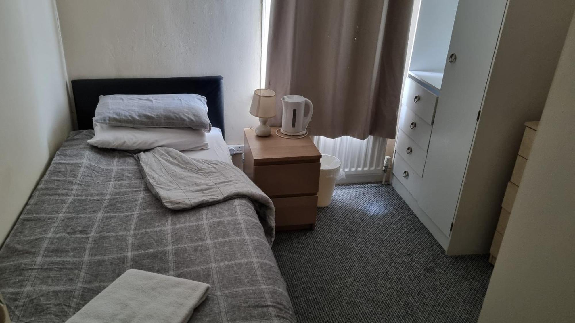 Shamrock Guest House Грейвсенд Экстерьер фото
