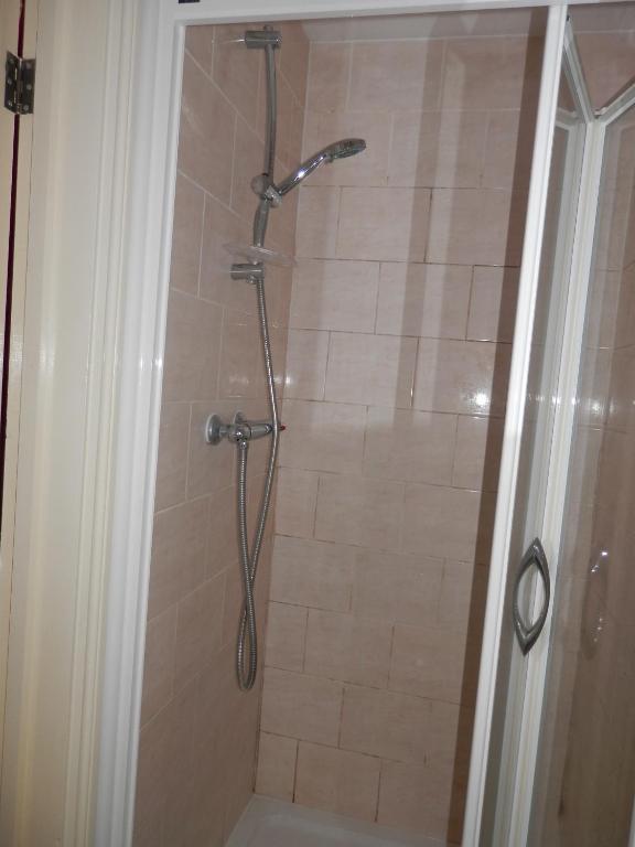 Shamrock Guest House Грейвсенд Номер фото